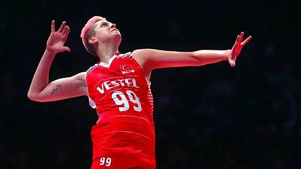 Transfer hakkında ilk kez konuşan Ebrar Karakurt şunları söyledi: Görseli