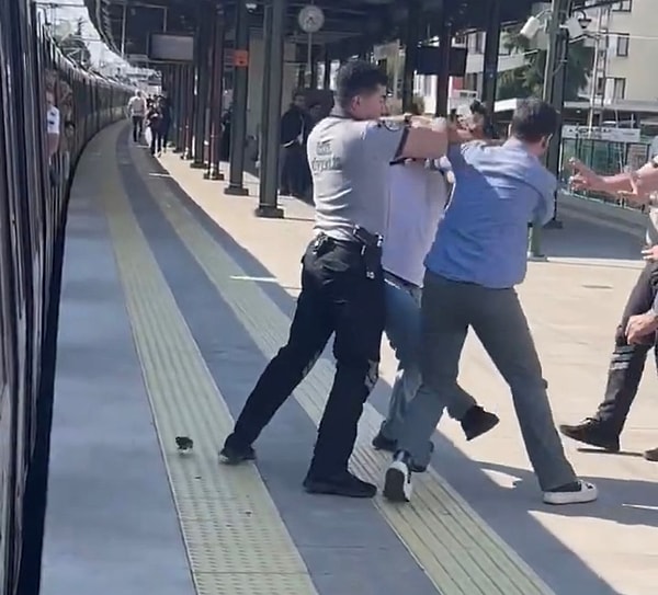 Baba D.E'nin şikayeti üzerine haklarında "kasten yaralama" suçundan işlem başlatılan şüpheliler 22 yaşındaki İ.A. ve 50 yaşındaki E.D. gözaltına alınmıştı.