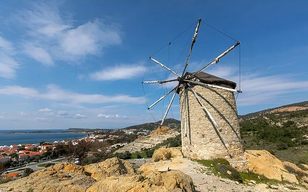 10. Foça Windmills