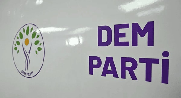 “Terörsüz Türkiye Projesi” kapsamında terör örgütü PKK’nın silahları bırakmasıyla bu Kurban Bayramı’ndan bir ilk yaşandı.