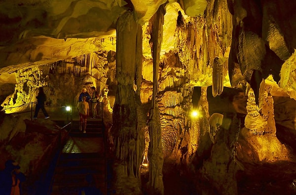 4. Dupnisa Cave - Kırklareli