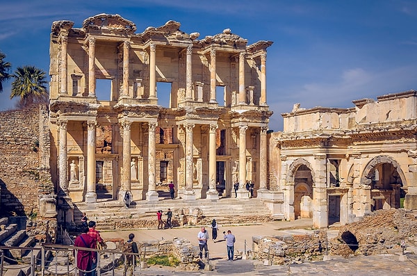 The Restoration Process of the Celsus Library