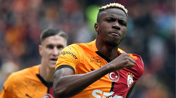 Al Hilal, Osimhen teklifini 45 milyon euroya çıkardı. Görseli