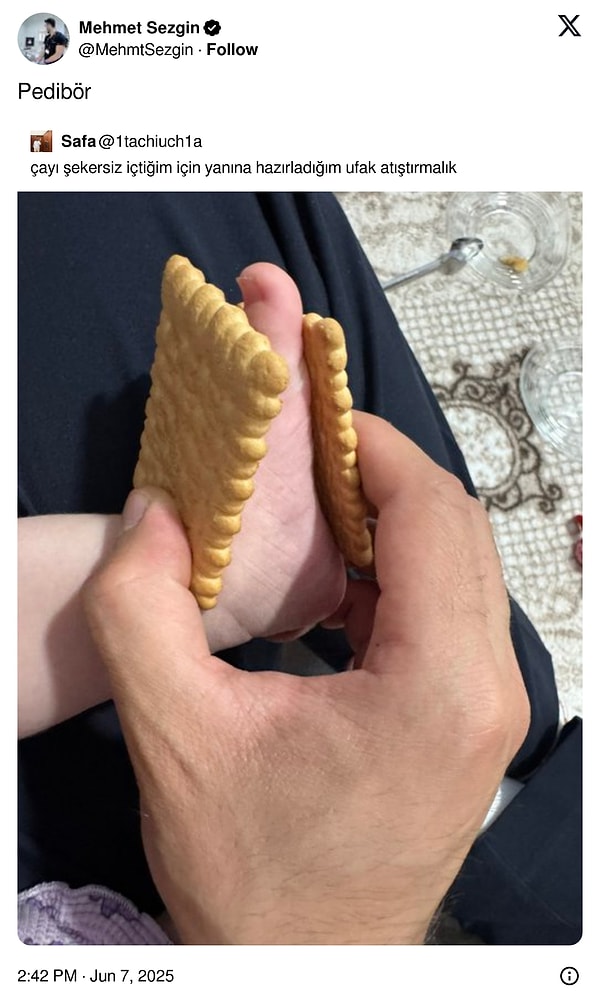 Latince şakalar da mevcut.