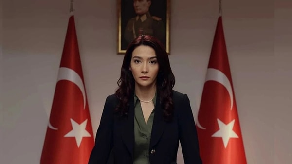 İBB Başkanı Ekrem İmamoğlu'nun tutuklanmasına çok sayıda isim tepki göstermişti. Hatta boykot TRT 1'deki Teşkilat dizisinde Neslihan karakterini canlandıran Aybüke Pusat, yaptığı boykot paylaşımının ardından dizi kadrosundan çıkarılmıştı. Görseli