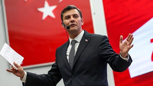 Manisa Büyükşehir Belediye Başkanı Ferdi Zeyrek'in ani ölümü milyonları yasa boğdu.