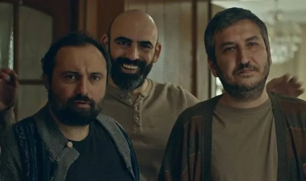 Yapımcı ve senaristin ana karakterleri vurarak diziyi bitirmesi ise başka bir detay. Görseli