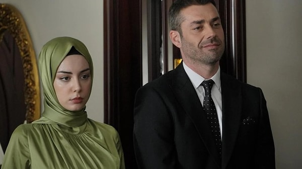 Son yılların en çok konuşulan dizilerinden biri olan Kızılcık Şerbeti’nde “Çimen” karakterine hayat veren Selin Türkmen, oyunculuk kariyerinde hızlı bir yükseliş yakaladı. Görseli