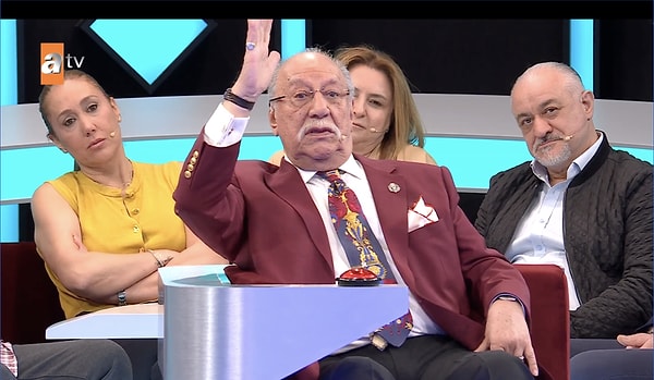 Ailelerini arkalarına alan ikili yarışmada bilgi ve birikimleriyle de heyecanlandırdılar.