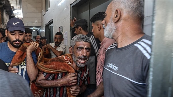 İsrail ordusu, bir kez daha Gazze'de insani yardım için toplanan Filistinlilere ateş açtı.