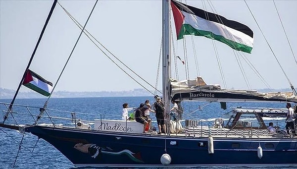 "Özgürlük Filosu Koalisyonu (Freedom Flotilla Coalition)" adlı sivil toplum kuruluşunun Gazze'ye yönelik ablukayı kırıp bölgeye yardım götürme amacıyla düzenlediği son misyon çerçevesinde 18 metrelik gemi, 1 Haziran'da İtalya'nın Katanya kentindeki San Giovanni Li Cuti Limanı'ndan Gazze için yola çıkmıştı.