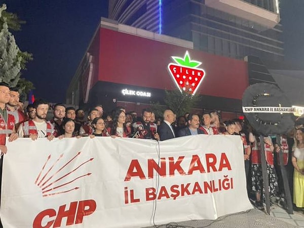 Bu olayın ardından harekete geçen CHP Ankara Gençlik Kolları, herkesi protestoya çağırdı. Görseli