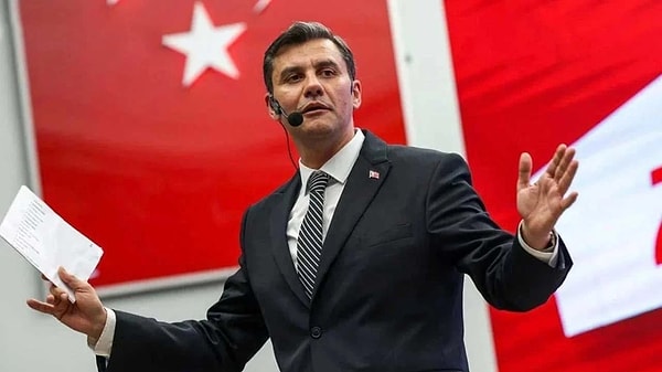 Ferdi Zeyrek, 6 Haziran gecesi evinin bahçesindeki havuz motor dairesinde oluşan arızaya müdahale ederken elektrik akımına kapılarak ağır yaralanmıştı. Zeyrek, tedavi gördüğü hastanede 9 Haziran günü yaşamını yitirdi. Görseli