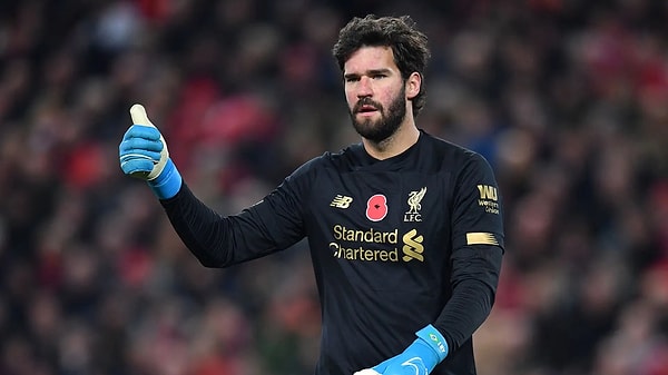 1- Galatasaray, Alisson Becker transferi için yaptığı girişimlerden olumsuz sonuç aldı. Görseli