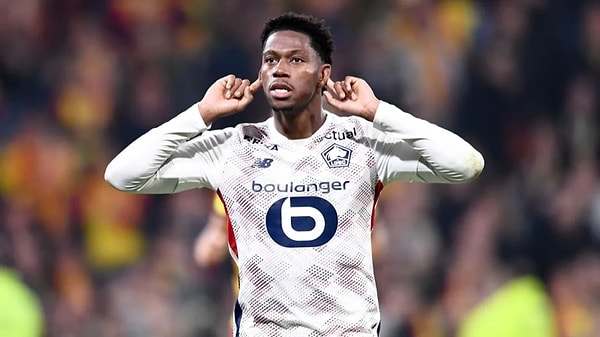 4- Galatasaray, Victor Osimhen transferini bitiremezse Jonathan David'e resmi teklif yapacak