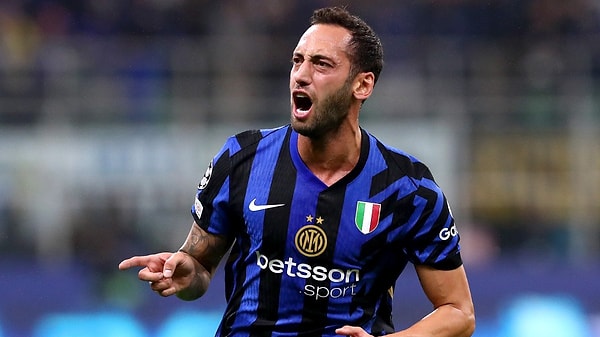 Hakan Çalhanoğlu'nun Galatasaray taraftarlığını herkes biliyor. Görseli