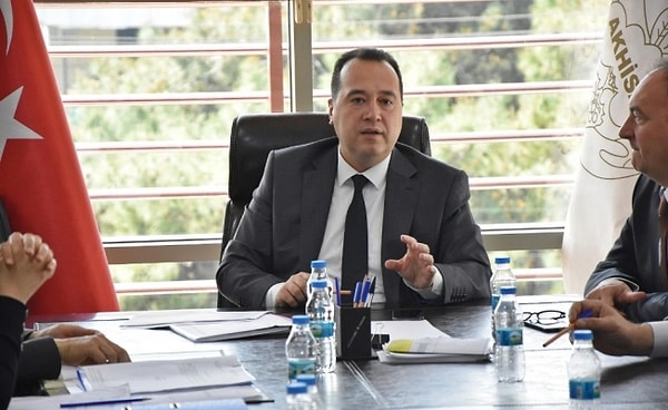 Besim Dutlulu’nun siyasi kariyeri