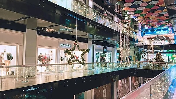 AVM'nin kapanmasına sayılı günler kaldı. Bahçeşehir’in ünlü alışveriş merkezi haziran sonunda kepenk indiriyor. Görseli