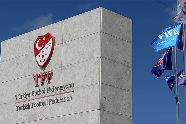Futbolda skandallar bitmiyor. Bu kez skandalın adresi PFDK oldu. Görseli