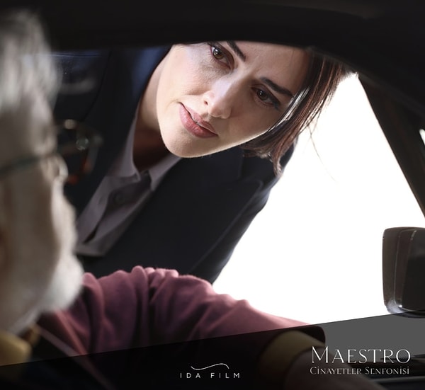 Yönetmen koltuğunda Deniz Yorulmazer’in oturduğu "Maestro" dizisinde Esra Bilgiç'in ilk kareleri yayınlandı.