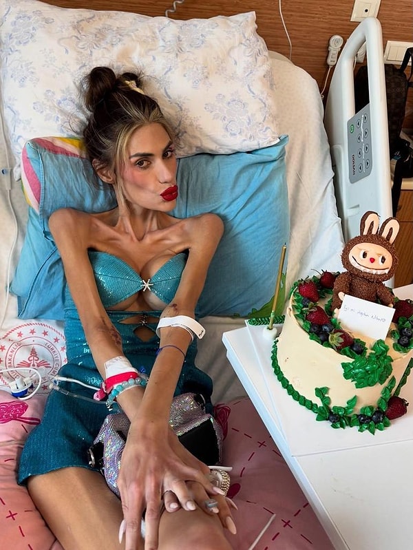 Sosyal medya fenomenleri Nihal Candan ve Bahar Candan kardeşleri birçoğunuz ekranlardan hatırlıyordur. Görseli