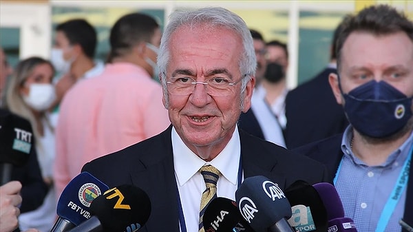 Erol Bilecik, gündeme gelen iddiayı yalanlarken Fenerbahçe'deki Başkanvekili görevini eylül ayında bırakacağını açıkladı Görseli