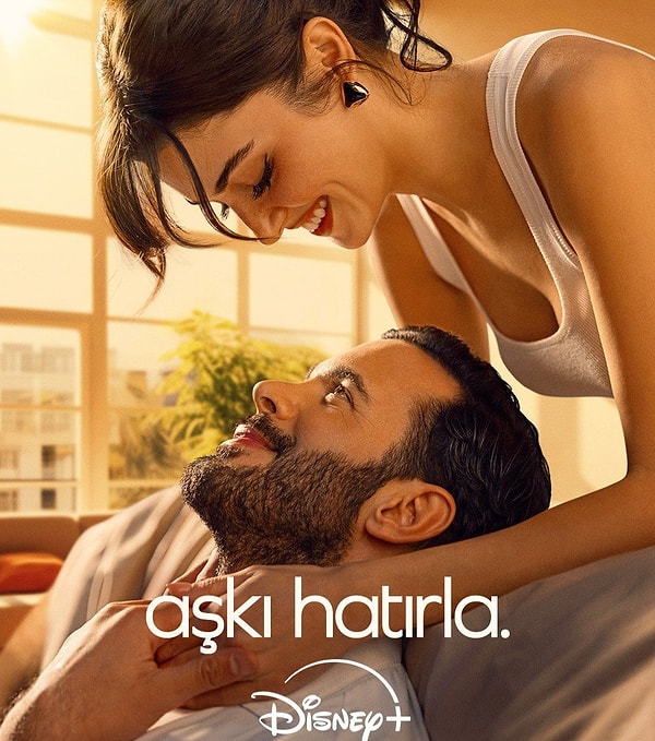Hande Erçel ve Barış Arduç, son zamanların en popüler, en öne çıkan partnerlerinden biri oldu. Görseli