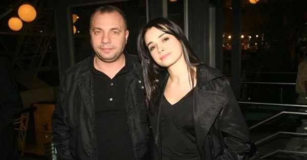 Fırat Tanış Özgü Namal’a aşık, Özgü Namal da Oktay Kaynarca’ya…