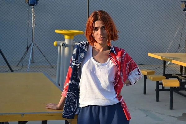 2018'de yayınlanan Avlu dizisi, yeni kanalında ve yepyeni kadrosuyla geri dönüyor.