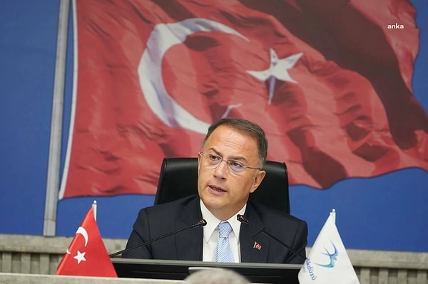 Mehmet Murat Çalık hastaneye sevk edildi.