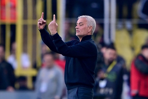 Mourinho ismi gündeme gelmiş.