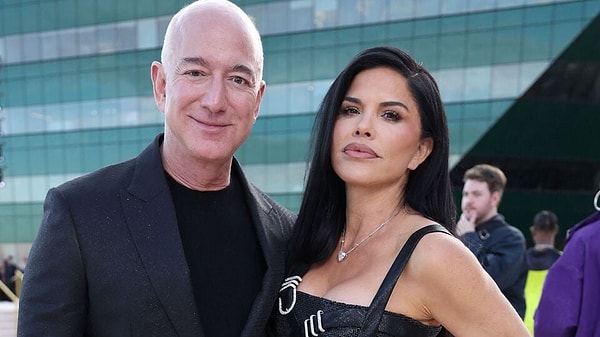 Bezos’un bu düğün için ayırdığı bütçenin 20 milyon doları bulabileceği konuşuluyor. Görseli