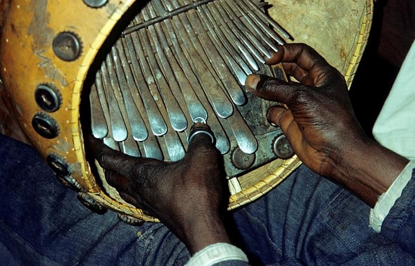 8. Mbira - Zimbabve