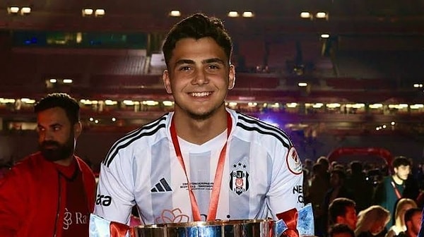 Mustafa Erhan bu kez sınav heyecanı yaşadı.