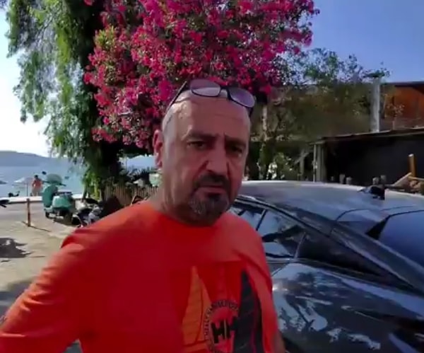 Tek içecekle birkaç saat mekanda vakit geçirmek görgü kurallarına uymuyor diyenler oldu.