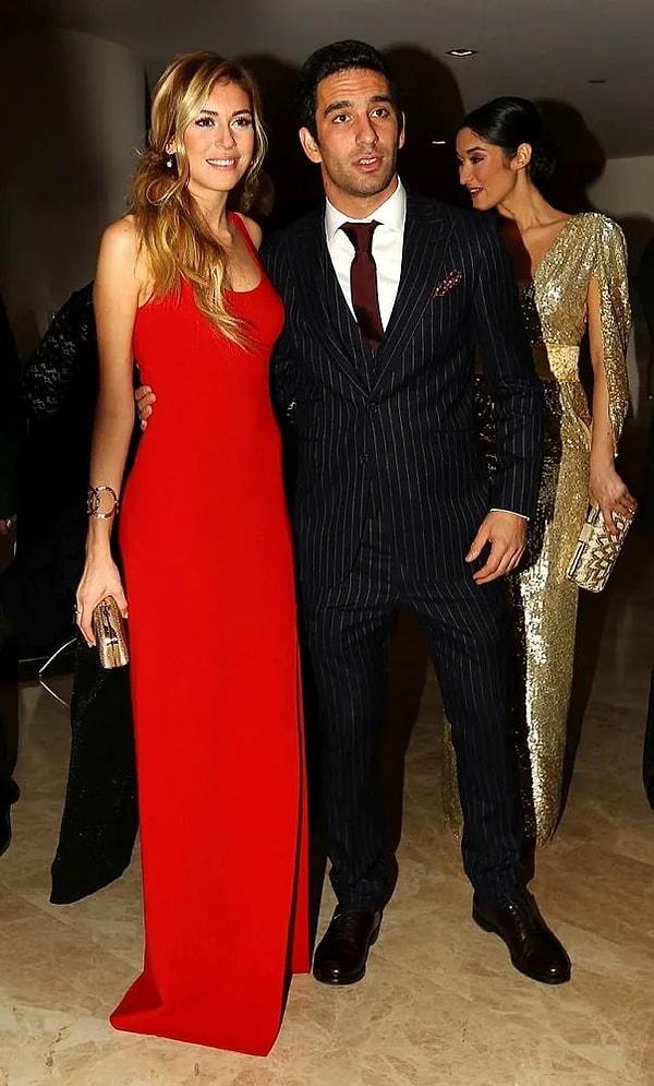 Sinem Kobal i Arda Turan