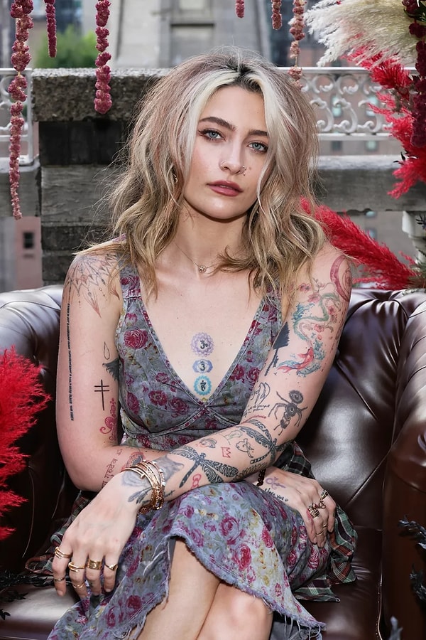 Bugün gündemimizde koca bir kadın olan Paris Jackson'ın evlilik teklifi aldıktan sonra yaptığı açıklama var! Görseli