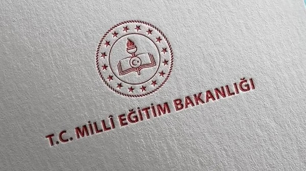 Milli Eğitim Bakanlığı, LGS’de soru kitapçıklarının sınav bitmeden paylaşıldığı iddialarına ''Herhangi bir olumsuzluk yok” dedi. Görseli