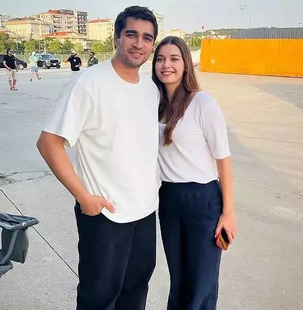 Afra Saraçoğlu ve Mert Ramazan Demir