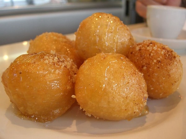 How to Make Lokma at Home: Traditional Lokma Dessert Recipe