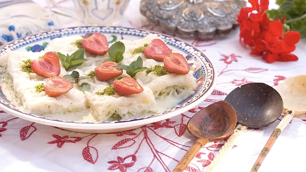 Modern Interpretations of Gullac Dessert