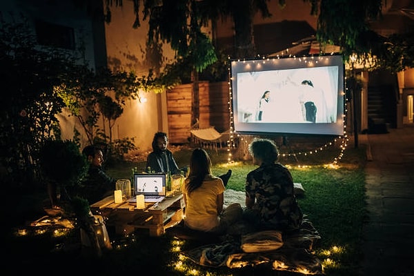 3. Sinema köşesi oluşturabilirsiniz.