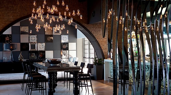 1. No4 Restaurant Bar Lounge