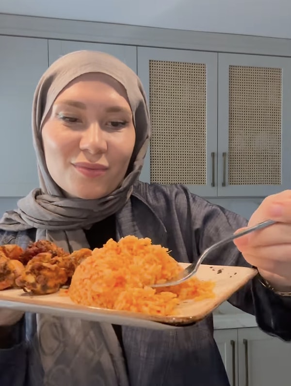 Her ne kadar değişmiş olsa da yeni görüntüsüyle de oldukça güzel görünüyor Güzide.