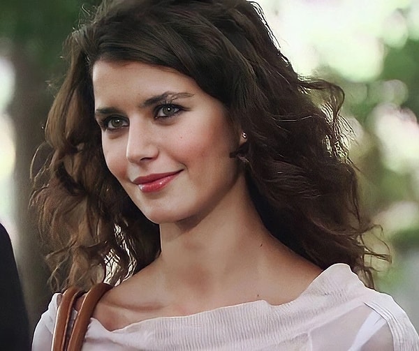 Beren Saat'in Yer Aldığı Diziler