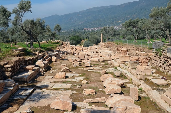 Visiting Hours and Entrance Fee for Nysa Ancient City