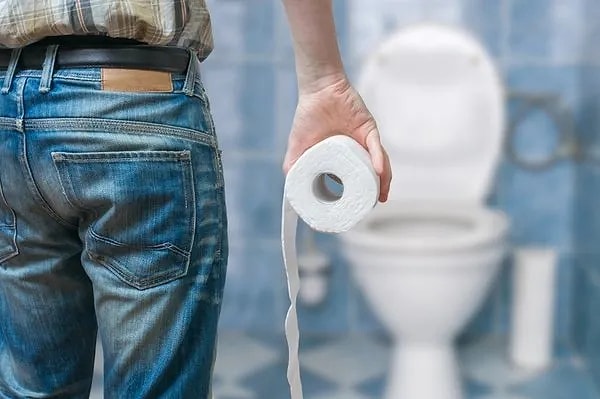 Bağışçılar, Bir Dizi Testten Geçiriliyor: 5.000 Yenlik Dışkı Bağışını Kimler Yapabiliyor?