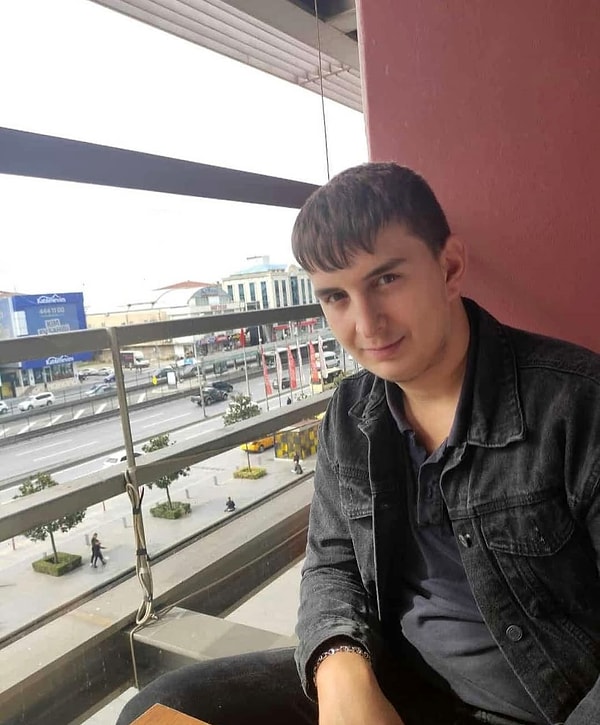 İstanbul’da tamirci olarak çalışan 22 yaşındaki Tayfur Barut ablasının düğünü için memleketi Hatay’ın Kumlu ilçesine gitti.