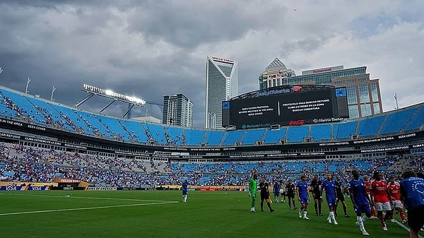 Avrupa futbolunda liglerin sona ermesiyle gözler Kulüpler Dünya Kupası'na çevrildi fakat turnuva şu ana kadar kimseyi memnun etmedi