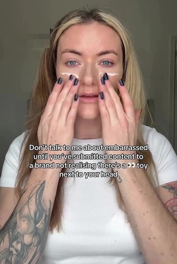 Sosyal medyada güzellik içerikleri üreten Abi isimli bir influencer, bir güneş kremi markasıyla yaptığı iş birliği için video çekerken farkında olmadan "küçük" bir detaya takıldı.
